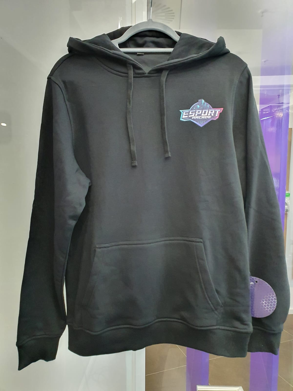 Esport Arcade - Pocket Hoodie Black - Small Logo Colour - City hinten